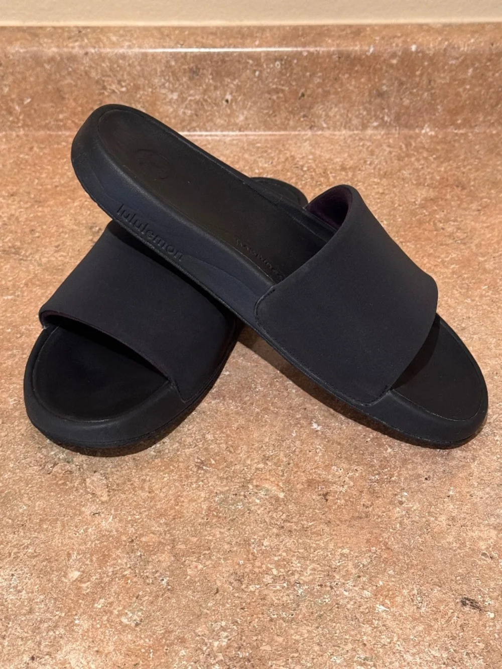 lululemon Restfeel Slides - Women's Size 10 - Like New